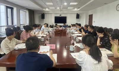 全市服務(wù)業(yè)高質(zhì)量發(fā)展工程專班召開調(diào)度會 優(yōu)化服務(wù)賦能產(chǎn)業(yè)升級